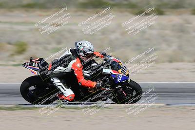 media/Jan-15-2026-Racers Edge (Thu) [[dfebeb70ab]]/2-A Group/Session 3 (Turn 15 Inside Pans)/